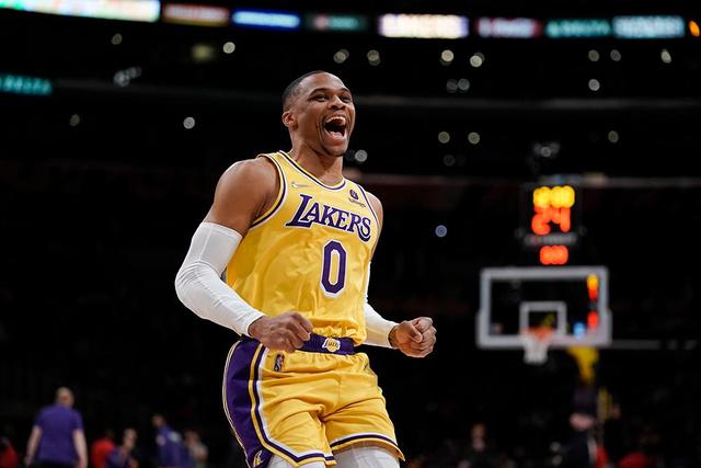 中国男篮苦主 将代表马刺征战NBA夏联，这是要跟徐昕当队友了？